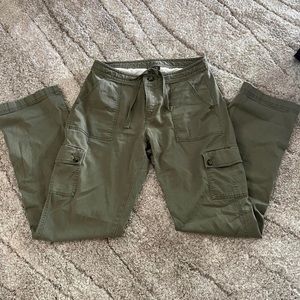 L.L. Bean olive green cargo capris